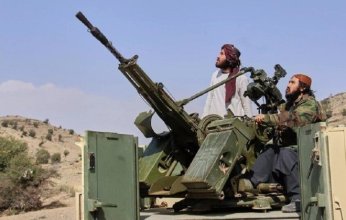 تصعيد خطير بين أفغانستان وباكستان.. كابول تعلن مقتل 14 جنديًا باكستانيًا في هجوم على خط ديورند