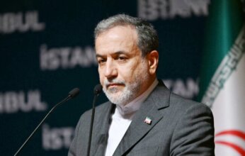 وزير الخارجية الإيراني: طهران وواشنطن كانتا على وشك التوصل لـ«مذكرة تفاهم» في إسلام آباد