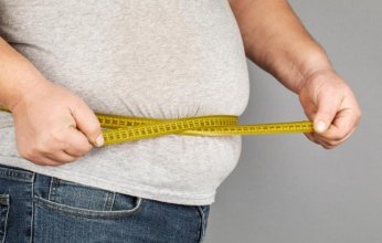 دهون البطن مع ضعف العضلات.. مزيج خطير يرفع خطر الوفاة بعد الخمسين