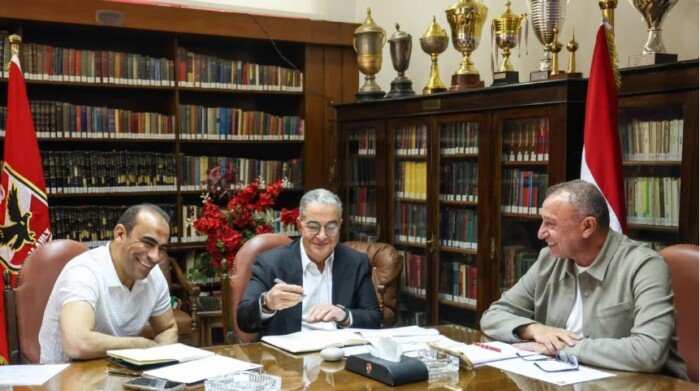 الخطيب يستعرض ملف الكرة مع ياسين منصور وعبد الحفيظ الخطيب يستعرض ملف الكرة مع ياسين منصور وعبد الحفيظ