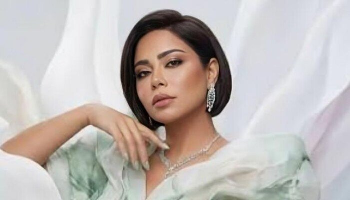 مصالحة بعد 18 عامًا.. سمية درويش تطوي خلافها مع شيرين وتدعم عودتها مصالحة بعد 18 عامًا.. سمية درويش تطوي خلافها مع شيرين وتدعم عودتها