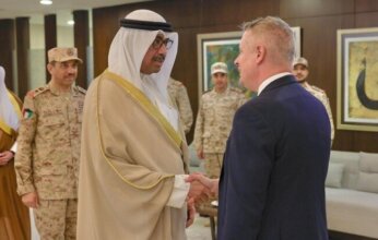 مباحثات كويتية بريطانية لتعزيز التعاون العسكري والدفاعي