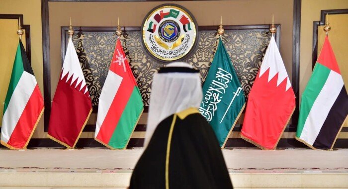قمة خليجية استثنائية في جدة تبحث أمن الطاقة وتداعيات أزمة مضيق هرمز قمة خليجية استثنائية في جدة تبحث أمن الطاقة وتداعيات أزمة مضيق هرمز
