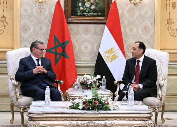 مصر.. رئيس الوزراء يستقبل نظيره المغربي لتدشين الدورة الأولى للجنة التنسيق والمتابعة بين البلدين مصر.. رئيس الوزراء يستقبل نظيره المغربي لتدشين الدورة الأولى للجنة التنسيق والمتابعة بين البلدين