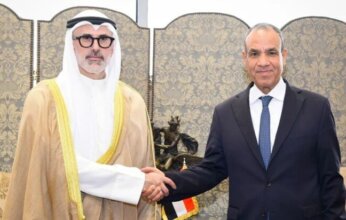 وزيرا خارجية الكويت ومصر: مواصلة التنسيق بين البلدين لمواجهة التحديات الراهنة