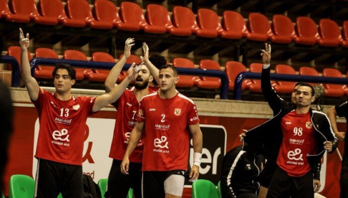 «رجال يد الأهلي» يتوج ببطولة دوري المحترفين عقب الفوز على سبورتنج «رجال يد الأهلي» يتوج ببطولة دوري المحترفين عقب الفوز على سبورتنج