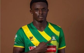 مقتل لاعب بيريكوم تشيلسي في هجوم مسلح على حافلة فريقه