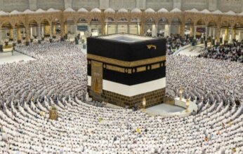قنصلية الكويت في جدة تدعو المواطنين الكويتيين للالتزام بالتعليمات السعودية بشأن تصاريح العمرة