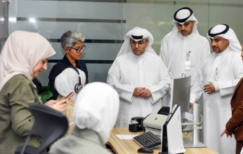 الكويت.. وزير الإسكان يدشّن المرحلة الثانية من خدمة الاتصال المرئي لمستفيدي الرعاية السكنية عبر «سهل»