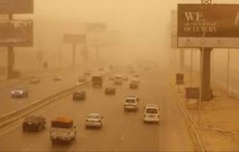 عاصفة قوية تضرب مصر.. خبير يكشف الأسباب وتوقيت انحسارها