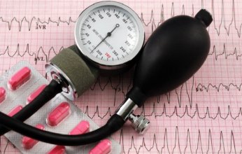 دراسة تحذّر: بعض أدوية ضغط الدم قد تسبّب نقصًا خطيرًا في الصوديوم لدى كبار السن