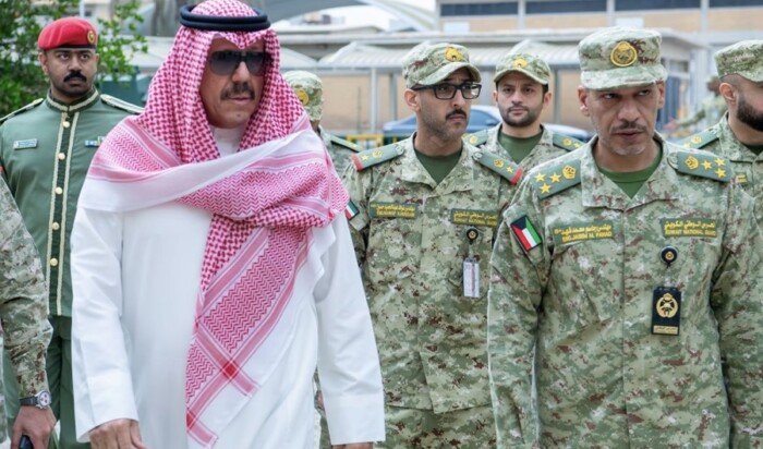 نائب رئيس الحرس الوطني الكويتي: تعزيز الجاهزية ورفع مستوى اليقظة بمختلف المواقع نائب رئيس الحرس الوطني الكويتي: تعزيز الجاهزية ورفع مستوى اليقظة بمختلف المواقع