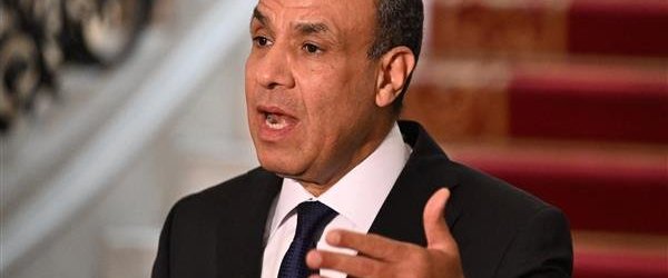 وزير الخارجية المصري: إثيوبيا تدير سد النهضة بشكل أحادي.. وحجز المياه أسهم في انخفاض مناسيب نهر النيل وزير الخارجية المصري: إثيوبيا تدير سد النهضة بشكل أحادي.. وحجز المياه أسهم في انخفاض مناسيب نهر النيل