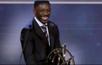 ديمبلي يحصد جائزة أفضل لاعب في الدوري الفرنسي