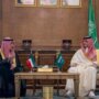 وزير الداخلية الكويتي يبحث مع نظيره السعودي التعاون المشترك.. عقب أدائه مناسك الحج 1 khaligyoun07296