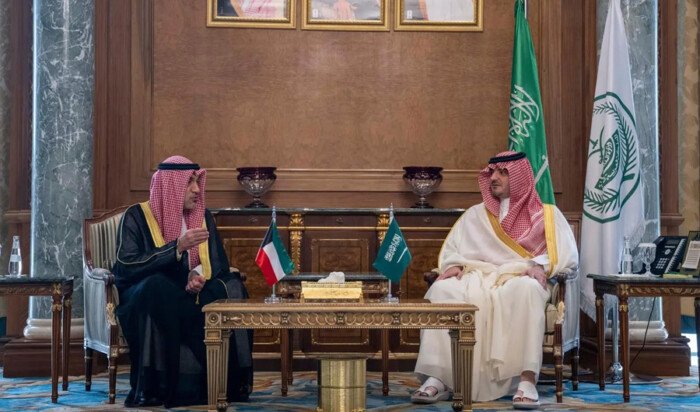 وزير الداخلية الكويتي يبحث مع نظيره السعودي التعاون المشترك.. عقب أدائه مناسك الحج وزير الداخلية الكويتي يبحث مع نظيره السعودي التعاون المشترك.. عقب أدائه مناسك الحج