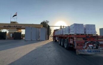 الهلال الأحمر المصري: قافلة «زاد العزة» الـ 203 تدخل إلى الفلسطينيين في قطاع غزة