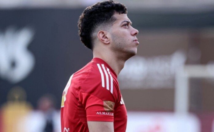 عرض عربي يغري نجم الأهلي قبل لقاء القمة عرض عربي يغري نجم الأهلي قبل لقاء القمة