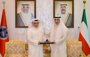 الكويت.. وزير الداخلية يشيد بتضحيات وجهود رجال الإطفاء في أداء واجبهم الوطني