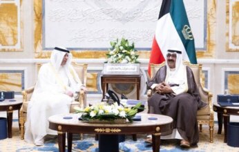 أمير الكويت يستقبل أمين عام مجلس التعاون الخليجي