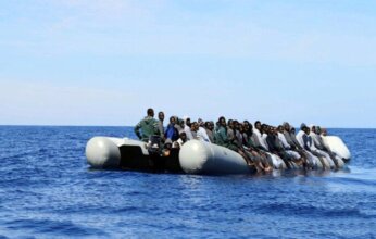 ليبيا: إنقاذ 35 مهاجراً قبالة سواحل بنغازي والهلال الأحمر يقدم مساعدات عاجلة