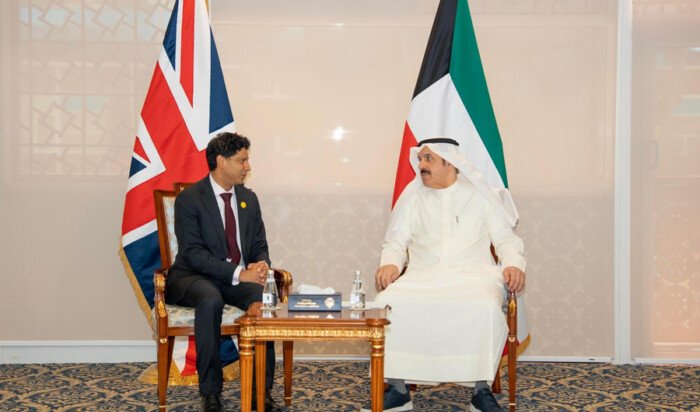 الكويت.. وزير المالية يبحث مع سفير المملكة المتحدة لدى البلاد سبل تعزيز التعاون المشترك الكويت.. وزير المالية يبحث مع سفير المملكة المتحدة لدى البلاد سبل تعزيز التعاون المشترك