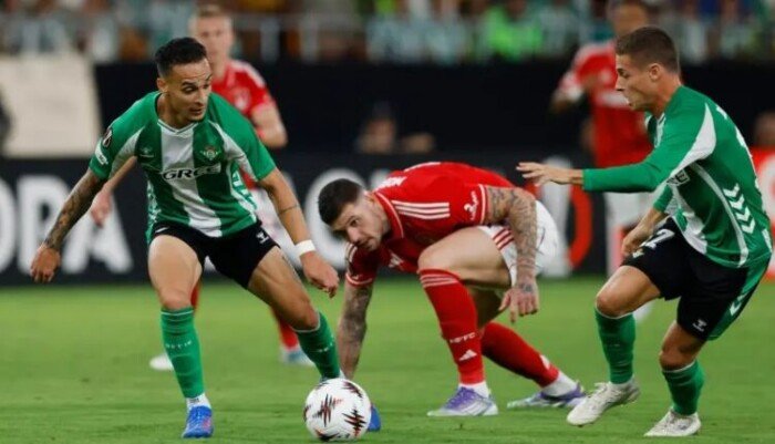 بث مباشر.. شاهد مباراة فرايبورغ وسبورتينغ براغا في نصف نهائي الدوري الأوروبي بث مباشر.. شاهد مباراة فرايبورغ وسبورتينغ براغا في نصف نهائي الدوري الأوروبي