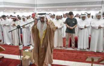 جموع غفيرة تؤدي صلاة عيد الأضحى في مساجد الكويت وسط أجواء روحانية