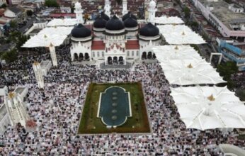 العيد يوحد العالم الإسلامي.. مشاهد روحانية واحتفالات مبهجة من مكة إلى عواصم العالم