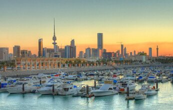 طقس الكويت المتوقع اليوم الثلاثاء.. حار خلال ساعات النهار ومائل للحرارة ليلاً