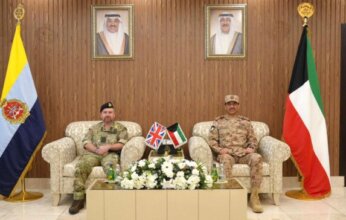 الكويت وبريطانيا يبحثان أوجه التعاون العسكري القائم وسبل تطويره