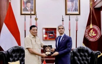 الكويت وإندونيسيا تؤكدان تعزيز التعاون الدفاعي وتحذران من تداعيات التوترات الإقليمية
