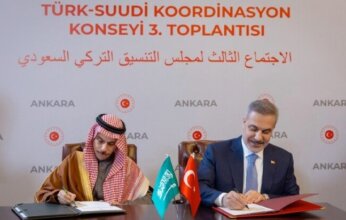 السعودية وتركيا توقّعان اتفاقية للإعفاء المتبادل من التأشيرات الدبلوماسية وتبحثان التطورات الإقليمية