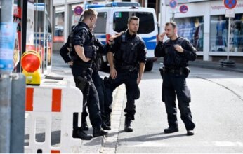 احتجاز رهائن خلال محاولة سطو على بنك في ألمانيا والشرطة تطوق المنطقة