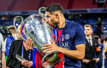 حكيمي يكتب التاريخ الأوروبي.. نجم المغرب يعادل رقم إيتو بثلاثية دوري الأبطال