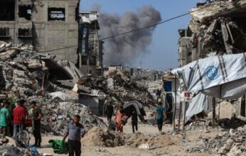استشهاد فلسطيني وإصابة آخرين في قصف إسرائيلي على جنوبي قطاع غزة