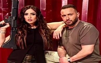 ياسمين عبد العزيز تروج لفيلمها الجديد مع أحمد السقا بصورة مشوقة.. ما قصته؟