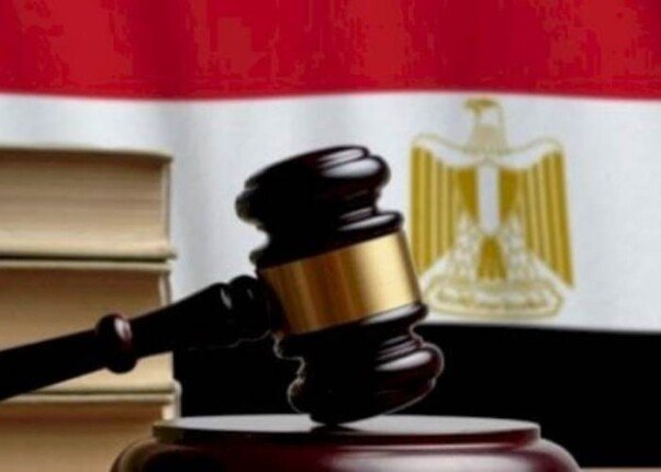المؤبد لسائق حافلة «قايتباي الدولية» بعد إدانته بالاعتداء على 3 طفلات المؤبد لسائق حافلة «قايتباي الدولية» بعد إدانته بالاعتداء على 3 طفلات