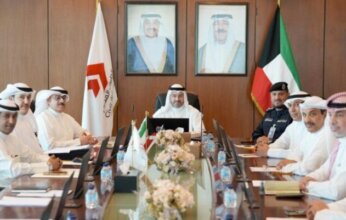 رئيس الطيران المدني يعقد اجتماعاً تنسيقياً في مطار الكويت الدولي لبحث استعدادات خطة الحج