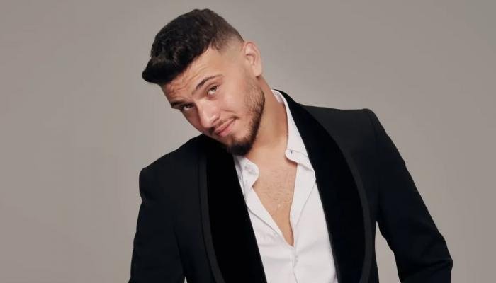 الشامي يكشف أسرار حياته: فقدان شقيقي غيّرني.. وأحلم بعائلة مستقرة الشامي يكشف أسرار حياته: فقدان شقيقي غيّرني.. وأحلم بعائلة مستقرة