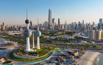 طقس الكويت المتوقع اليوم السبت.. حار وغائم خلال النهار.. معتدل وغائم ليلاً