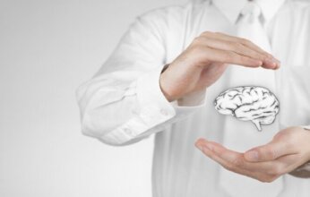طبيب يكشف خطوات بسيطة لحماية الدماغ وتقليل مخاطر الخرف