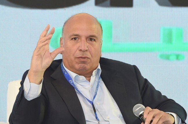هيكل: «القلعة» تعتزم طرح حصة من «الوطنية لإدارة الموانئ النهرية» خلال سبتمبر أو أكتوبر المقبلين هيكل: «القلعة» تعتزم طرح حصة من «الوطنية لإدارة الموانئ النهرية» خلال سبتمبر أو أكتوبر المقبلين