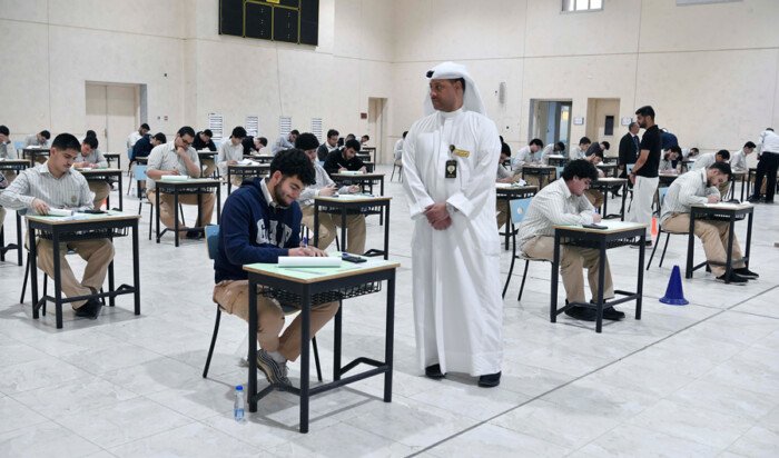 الكويت.. انطلاق اختبارات الصف الـ12 بقسميه العلمي والأدبي الكويت.. انطلاق اختبارات الصف الـ12 بقسميه العلمي والأدبي