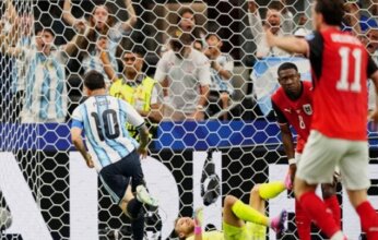 ميسي يصبح الهداف التاريخي لبطولات كأس العالم