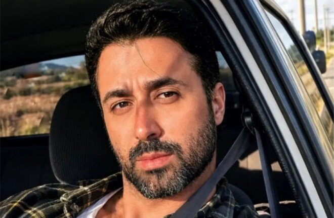 القبض على “نصاب المشاهير” بعد استغاثة الفنان كريم عبد الغني وخسائر بـ400 ألف جنيه القبض على “نصاب المشاهير” بعد استغاثة الفنان كريم عبد الغني وخسائر بـ400 ألف جنيه