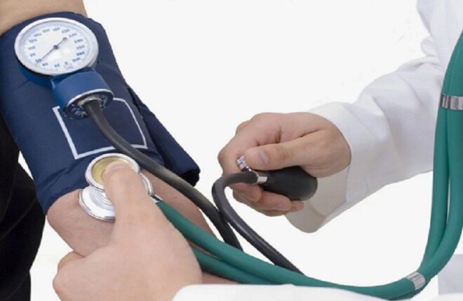 ارتفاع ضغط الدم الليلي يزيد مخاطر الجلطات والنوبات القلبية ارتفاع ضغط الدم الليلي يزيد مخاطر الجلطات والنوبات القلبية