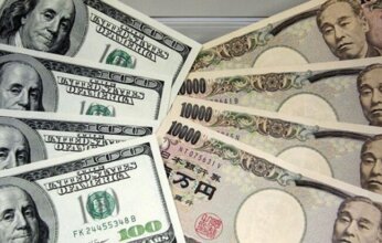 الين الياباني يقترب من أدنى مستوياته في أربعة عقود وسط ترقب تدخل حكومي