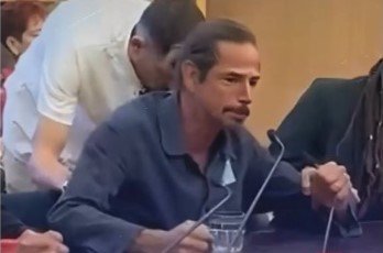 جندي إسرائيلي سابق يطالب بتوفير كميات من الحشيش للمصابين بصدمات نفسية ناجمة عن حروب نتنياهو جندي إسرائيلي سابق يطالب بتوفير كميات من الحشيش للمصابين بصدمات نفسية ناجمة عن حروب نتنياهو