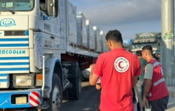الهلال الأحمر المصري يطلق قافلة «زاد العزة» الـ220 لدعم الأشقاء الفلسطينيين